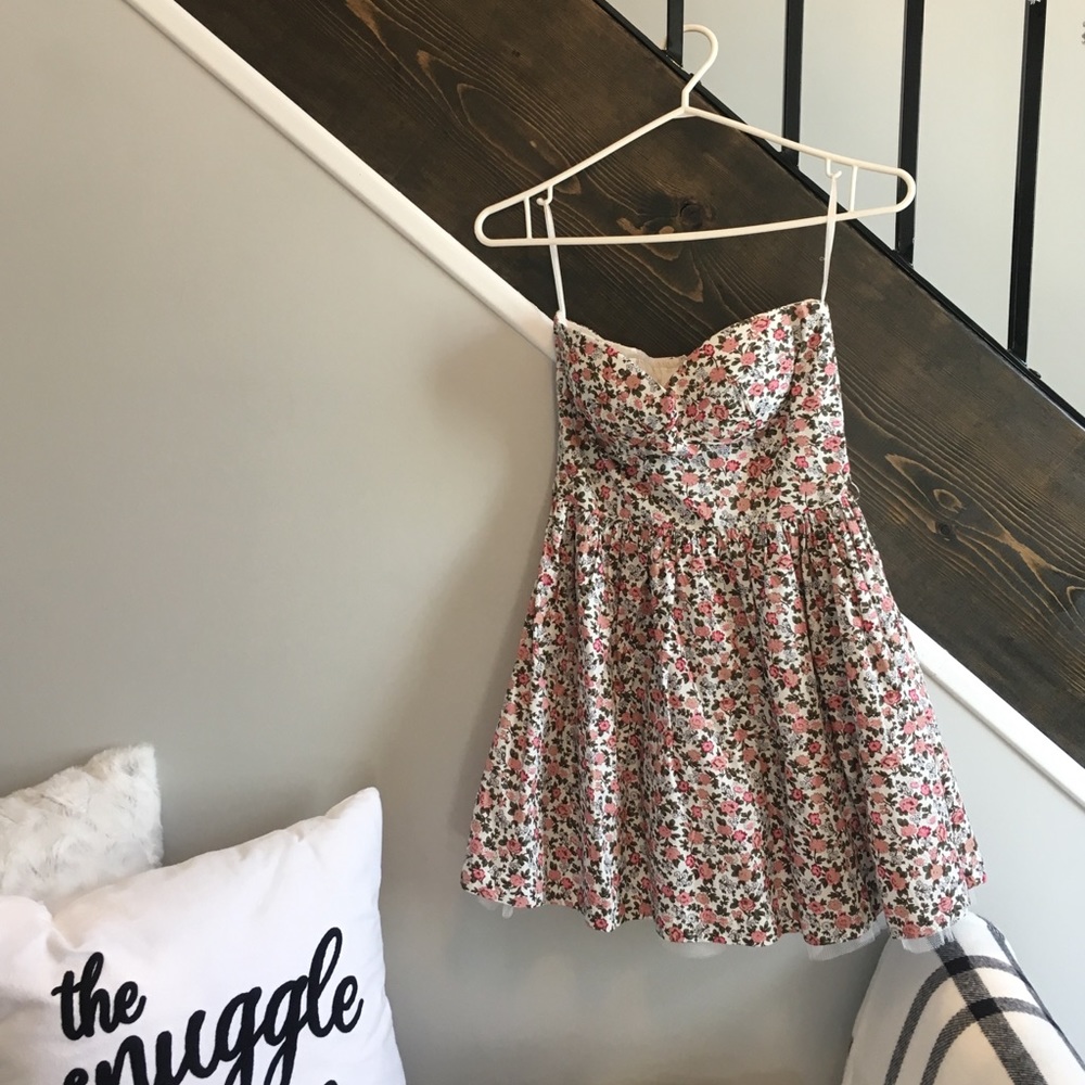 New strapless floral dress - tulle underlay